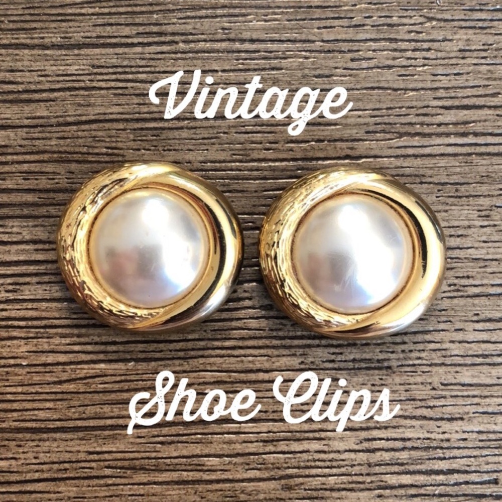 Vintage Goldtone & Faux Pearl Shoe Clips